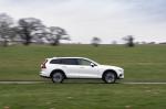 Volvo V60 D4 Cross Country 2019 года (UK)